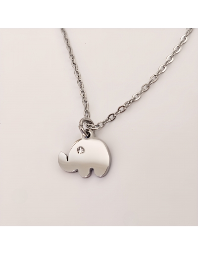 Precioso collar con amuleto...