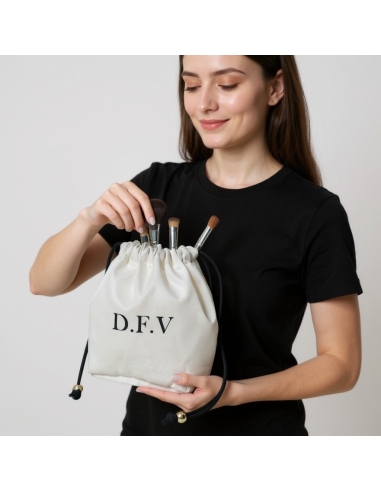 Bombonera personalizada con iniciales...